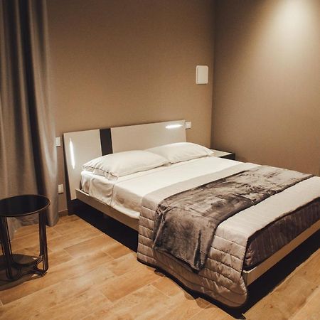 L'Infinito Residence Castelvetro Piacentino Kültér fotó